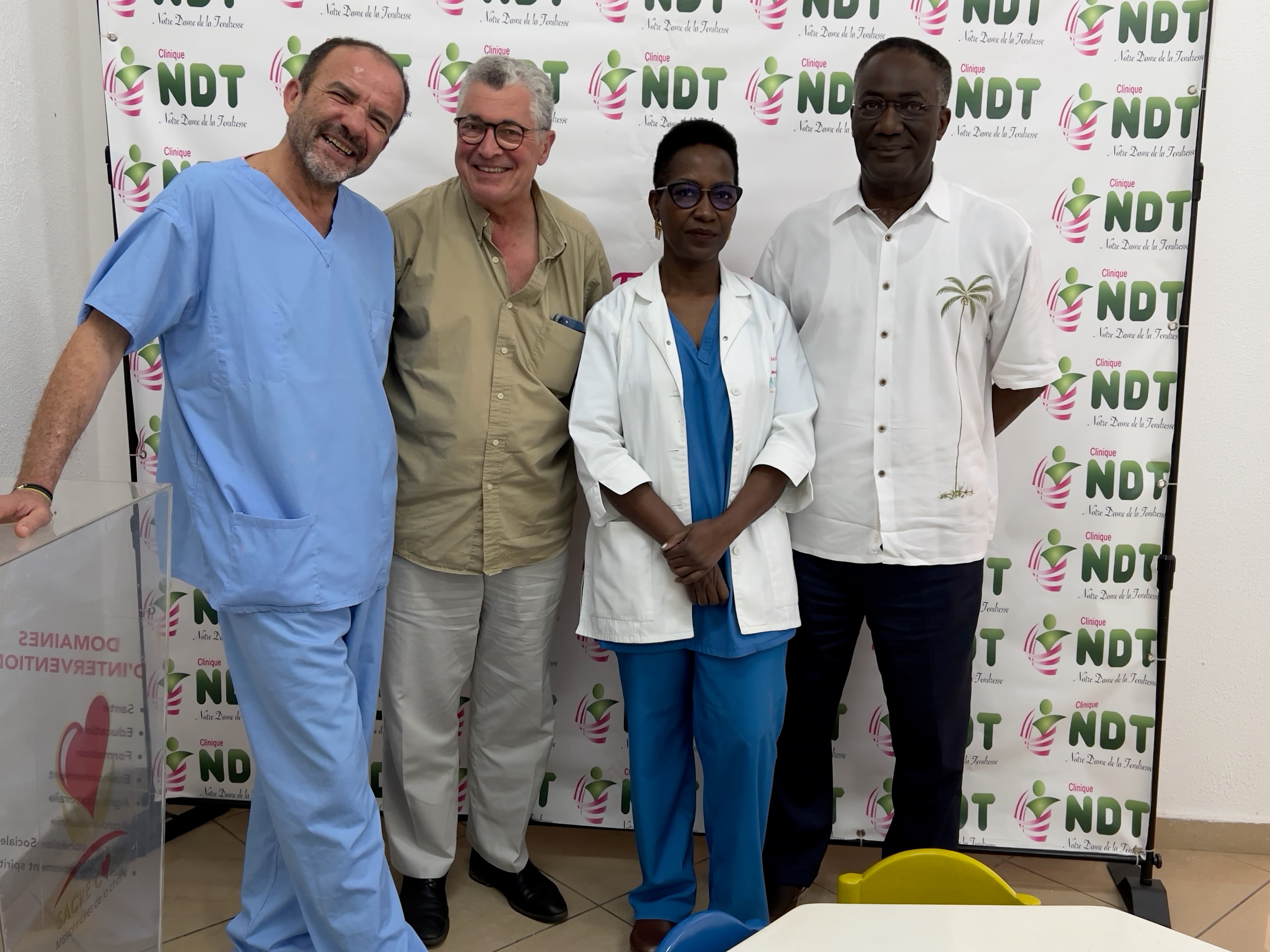 Réunion scientifique à la Clinique Notre Dame de la Tendresse à Abidjan